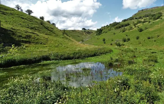 Tideswell Dale Walks, Derbyshire