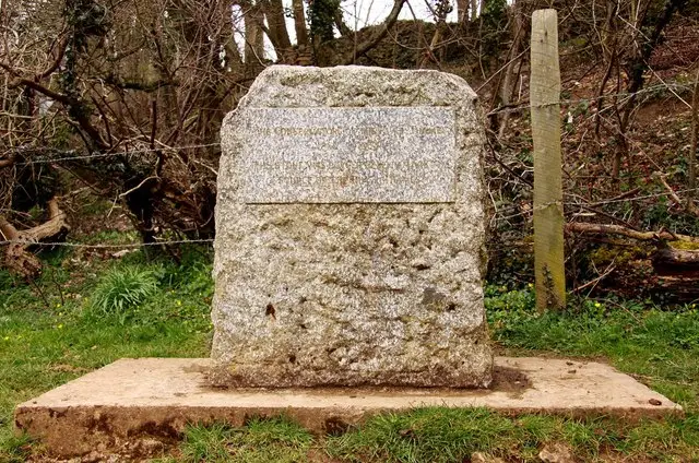 Coates Walk, Gloucestershire