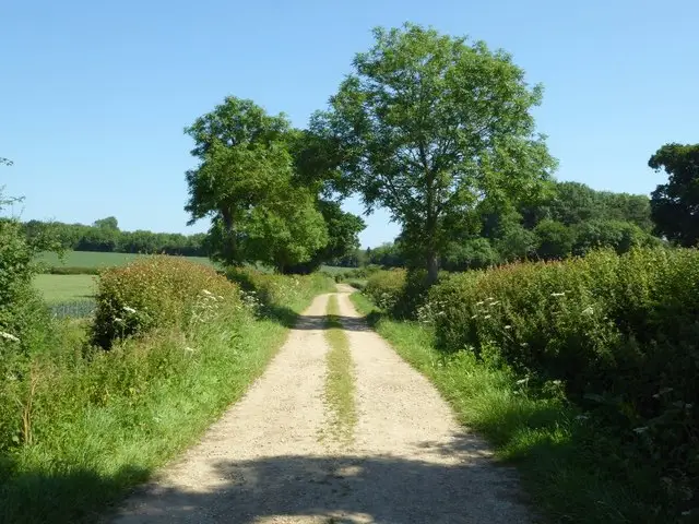 Meysey Hampton Walk, Gloucestershire