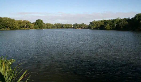 Goldsworth Park Walk, Surrey