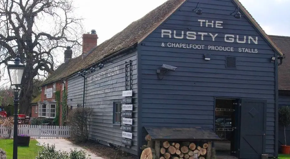 The Rusty Gun Pub Walk. St Ippolyts - the pub