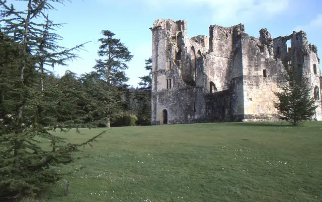 Old Wardour Castle Walks, Wiltshire